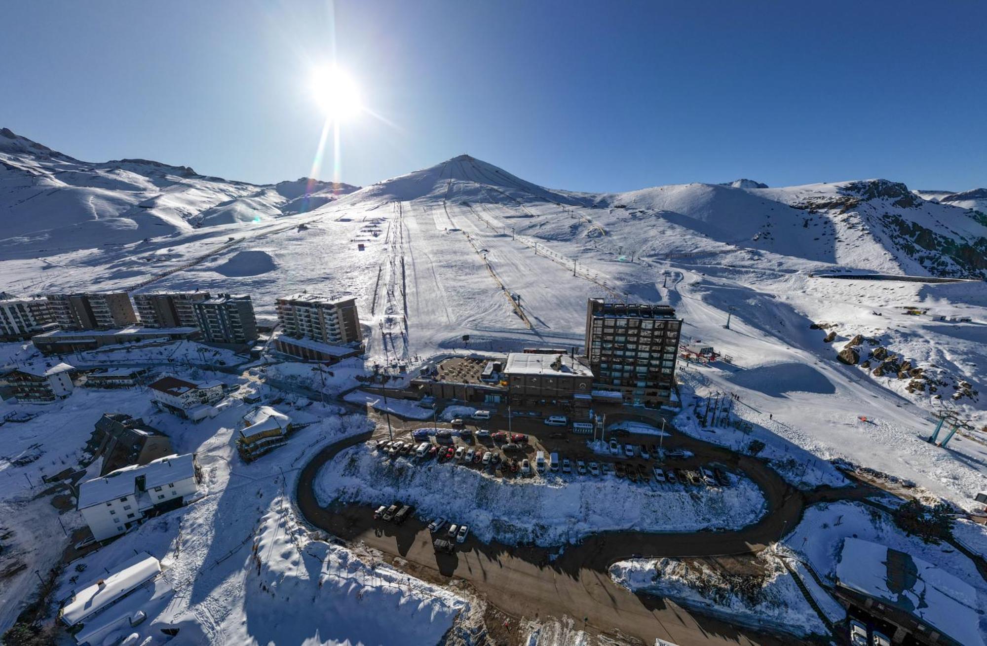 Departamentos Alojamiento Oficial Gran Parador Ski In - Out, Centro De Ski El Colorado, Farellones - Unico Con Descuentos En Servicios Del Centro De Ski Exterior photo